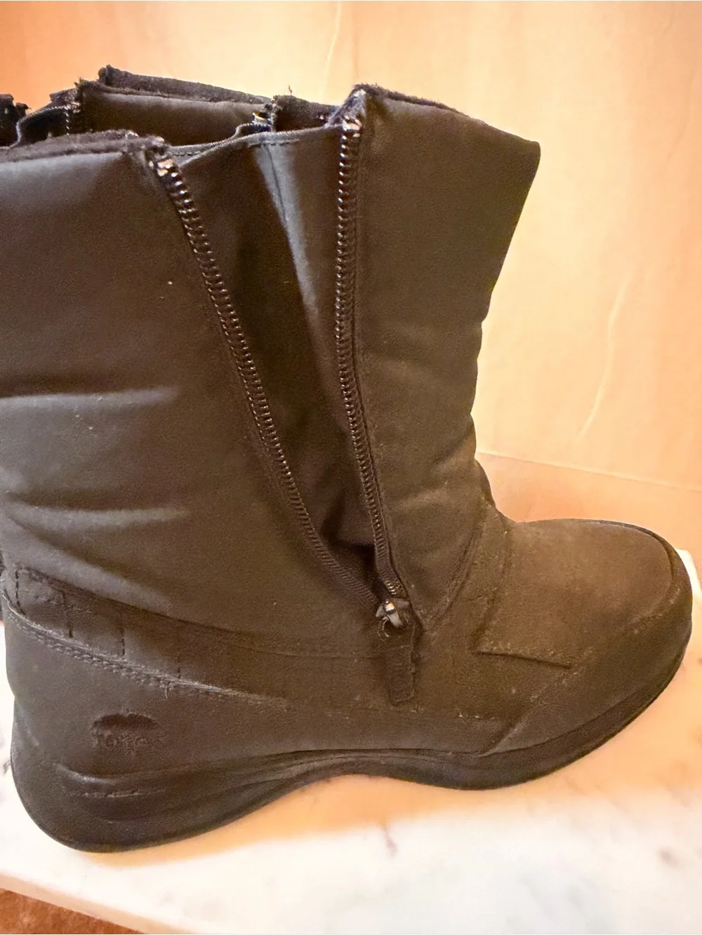 totes Black Insulated Side-Zip Winter Ankle Boots